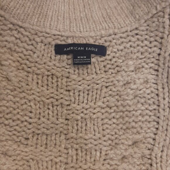 American Eagle Cable Knit Sweater Size M - Picture 7 of 7